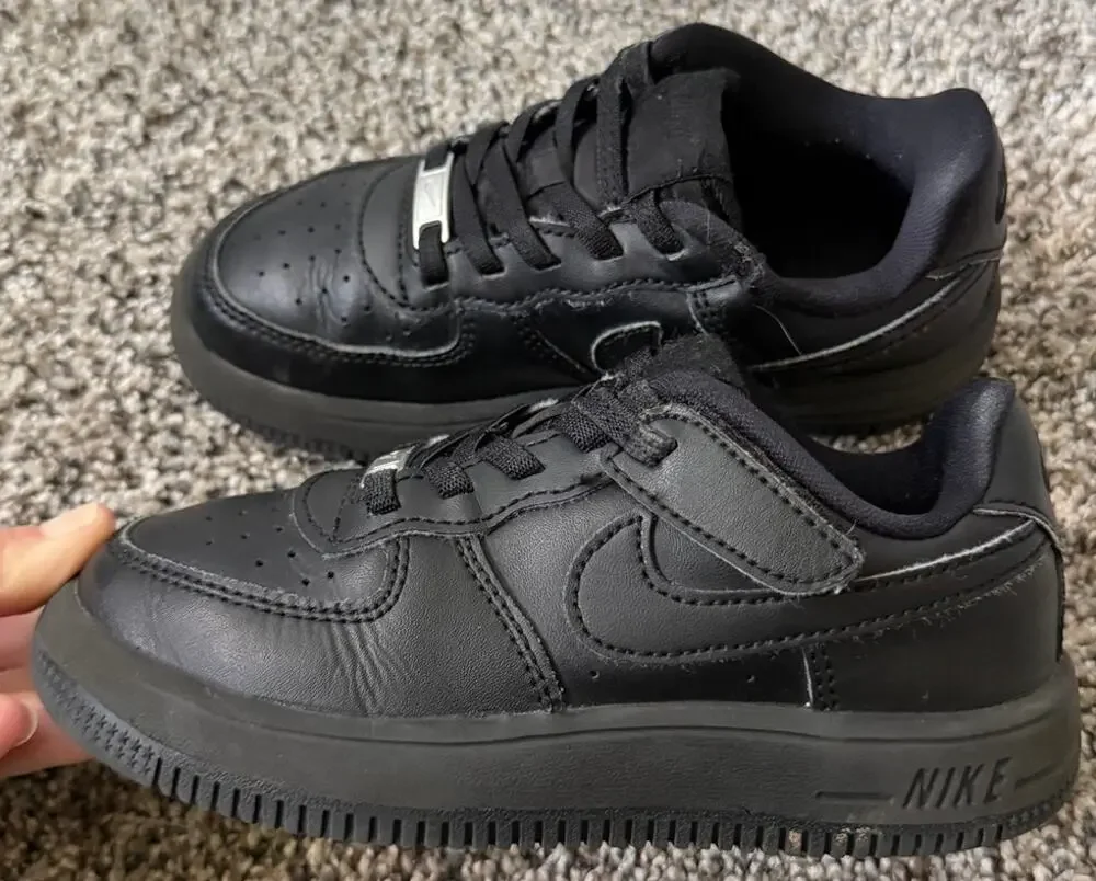 Nike Force 1 low easy on kids size 12c